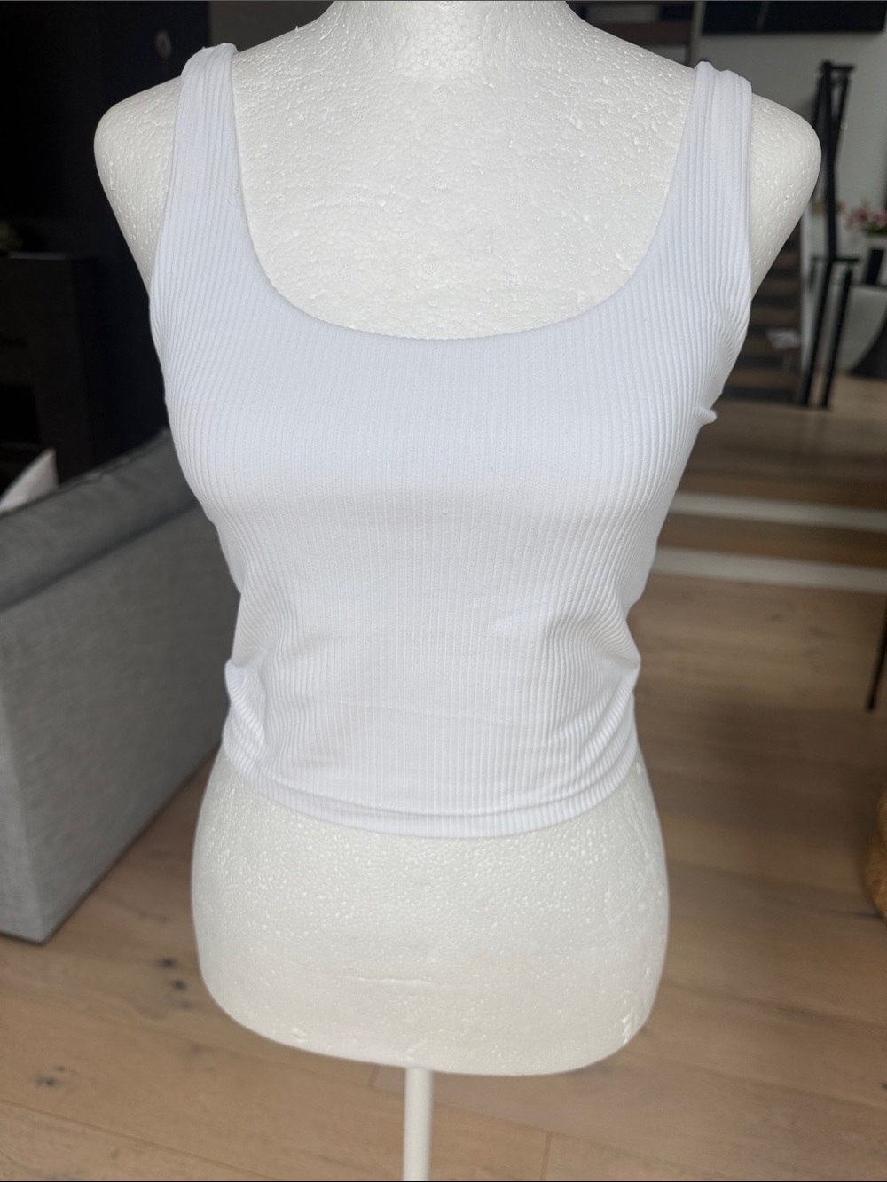 Athena Ribbed longline Tank Top - Picture 3 of 4